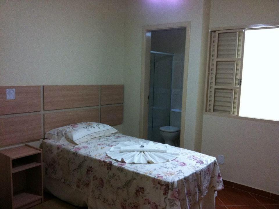 Hotel Perez Pouso Alegre Zewnętrze zdjęcie